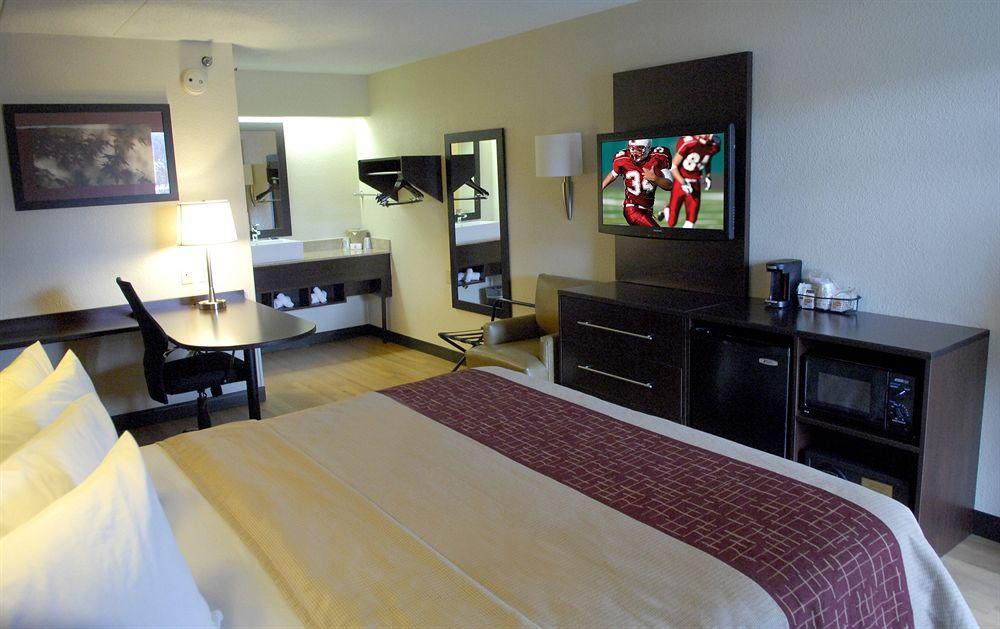 Red Roof Inn Plus+ Washington Dc - Alexandria Bagian luar foto
