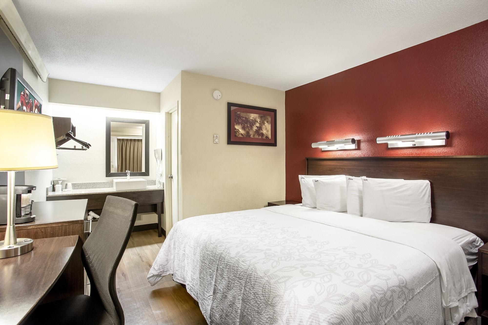 Red Roof Inn Plus+ Washington Dc - Alexandria Bagian luar foto