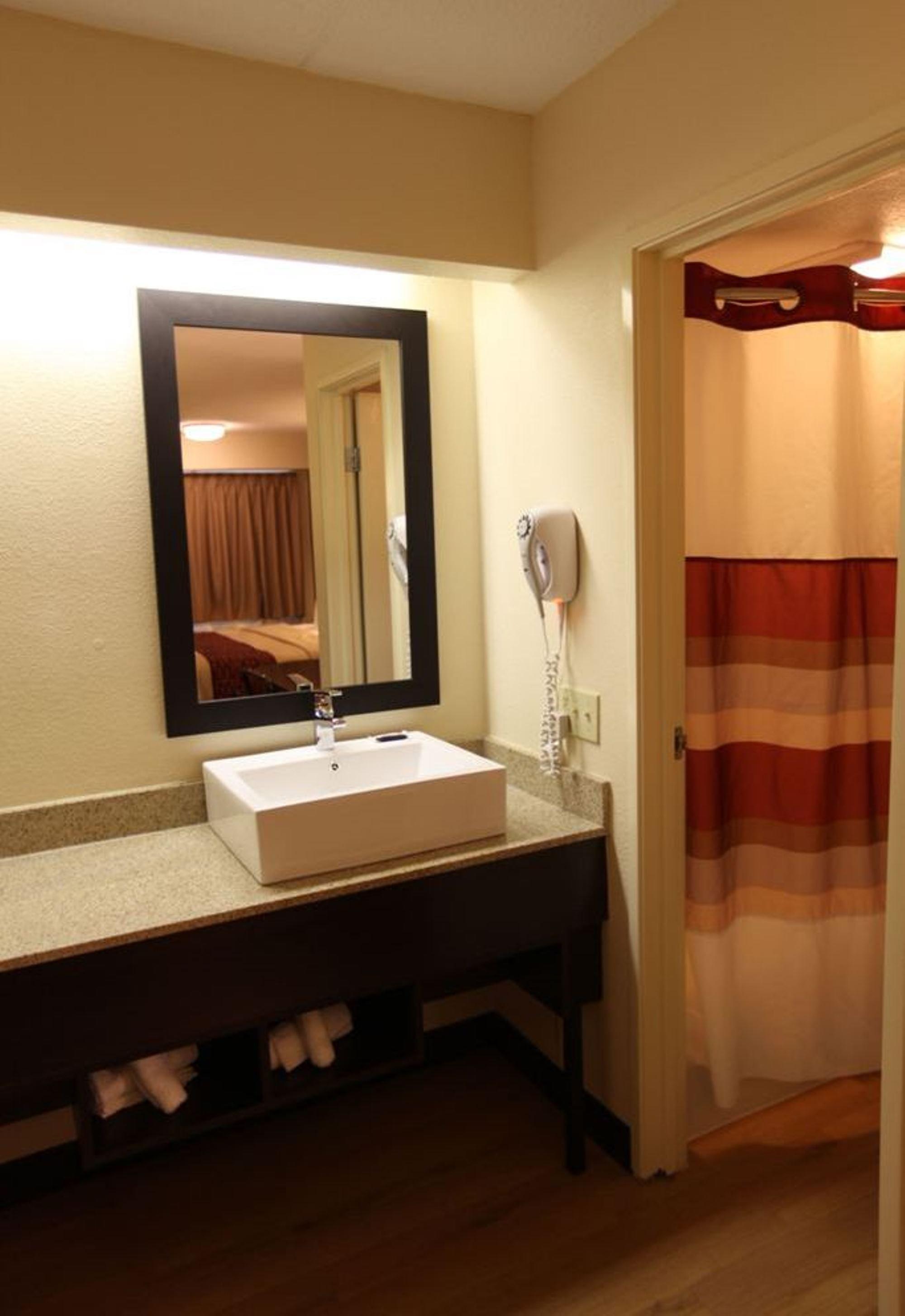 Red Roof Inn Plus+ Washington Dc - Alexandria Bagian luar foto