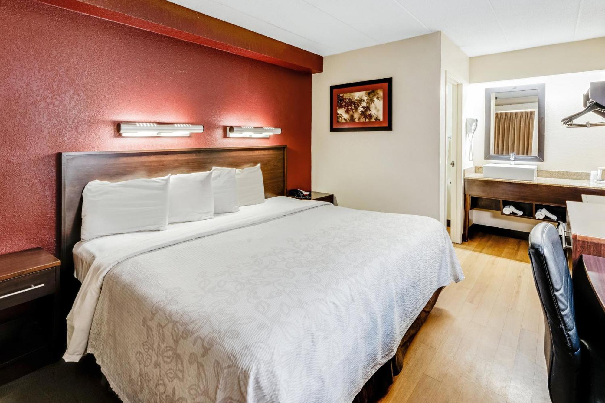 Red Roof Inn Plus+ Washington Dc - Alexandria Bagian luar foto